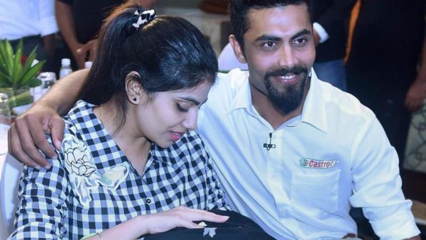 Police Constable Misbehaved With Jadeja's Wife. Pulled Her Hair & Slapped Her - RVCJ Media