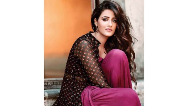 10 Stars Who Will Be Making Their Bollywood Debut In 2019 - RVCJ Media