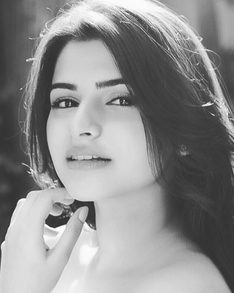 10 Beautiful Photos Of Bhagyashree'S Daughter Avantika. She Can Make A Great Bollywood Actress 3 10 Beautiful Photos Of Bhagyashree's Daughter Avantika. She Can Make A Great Bollywood Actress - RVCJ Media