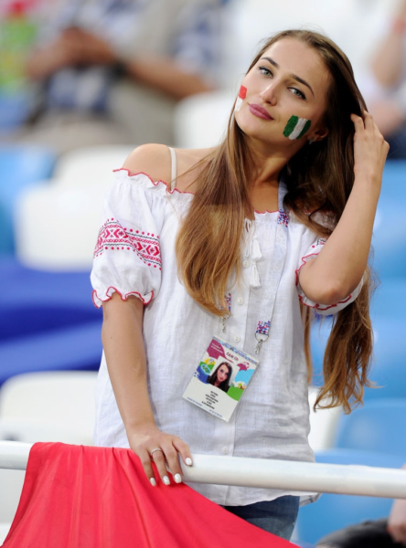 20 Beautiful Fans Spotted At FIFA World Cup 2018. You'll Thank The Photographer For These Pics - RVCJ Media