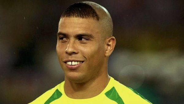 10 Weirdest Hairstyles Ever By Football Players. What Were They Thinking? 8 10 Weirdest Hairstyles Ever By Football Players. What Were They Thinking? - RVCJ Media