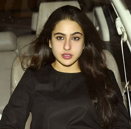 This Bollywood Actress Is In Love With Rishabh Pant? Check Who She Is 2 This Bollywood Actress Is In Love With Rishabh Pant? Check Who She Is - RVCJ Media