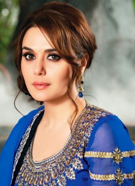 10 Unknown Stories Of How These Bollywood Stars Were First Discovered - RVCJ Media