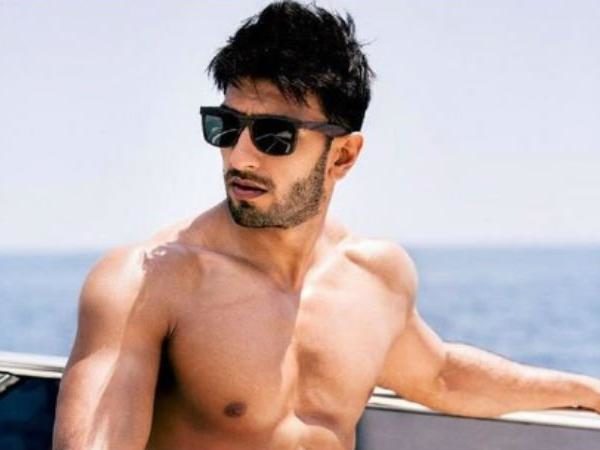 Birthday Boy Ranveer Singh Sings Happy Birthday For Himself On Sets Of Simbaa. Watch Video 2 Birthday Boy Ranveer Singh Sings Happy Birthday For Himself On Sets Of Simbaa. Watch Video - RVCJ Media
