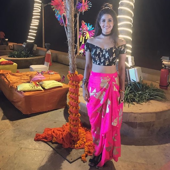 Sanju Actor Vicky Kaushal Is Dating This Actress. She’s Damn Beautiful - RVCJ Media