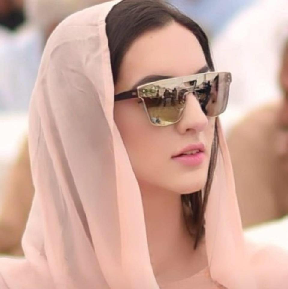 Meet Momina Basit, The Youngest Hard-Working PTI Candidate Who Is