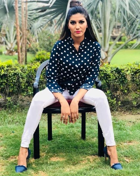 Sapna Chaudhary'S Latest Pics Are So Beautiful That You Won'T Be Able To Take Your Eyes Off 8 Sapna Chaudhary's Latest Pics Are So Beautiful That You Won't Be Able To Take Your Eyes Off - RVCJ Media