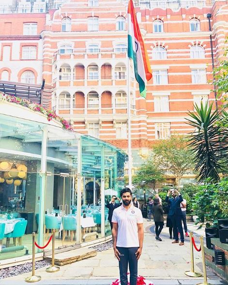 Indian Cricket Team Hoists Flag & Sings National Anthem In London. We Are Feeling Proud - RVCJ Media