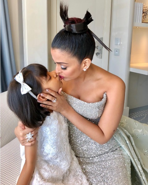 Trollers Trolled Ash For Kissing Aaradha's Lips. She Gave It Back Perfectly - RVCJ Media