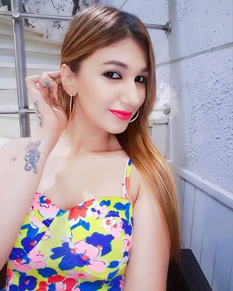 10 Photos Of BB12 Contestant Jasleen Matharu Which Will Make You Really