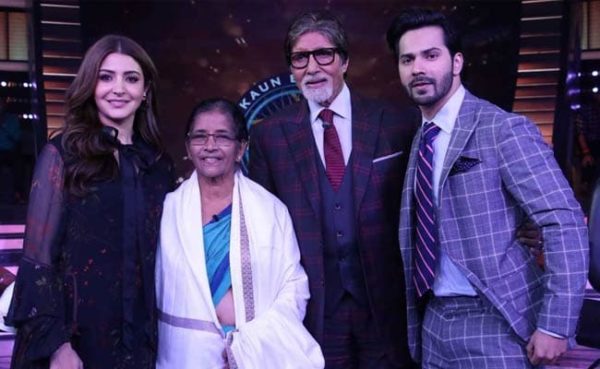 Big B Pulled Anushka’s Leg For Giving Flying Kisses To Virat Kohli During Match. See The Video - RVCJ Media