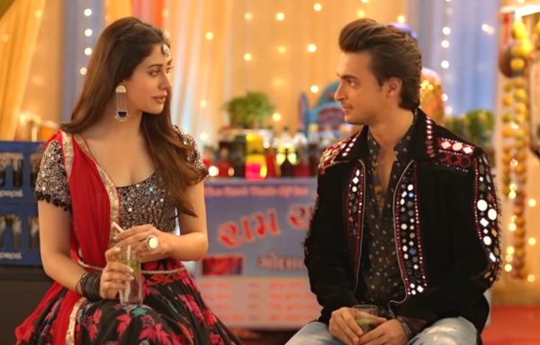 loveratri-825-600x383