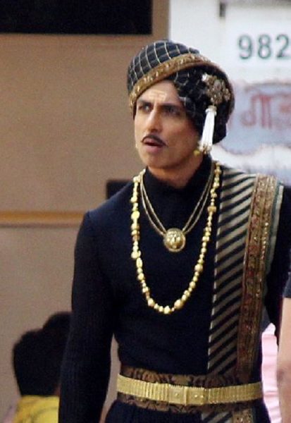 Kangana Ranaut Should Not Use Women Victim Card. Sonu Sood Slams Her Over Manikarnika Issue RVCJ Media