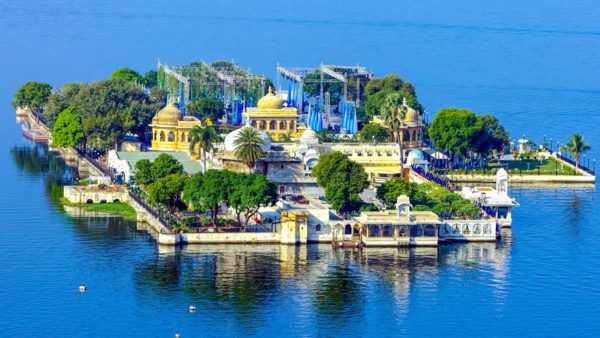 15 Places Apart From Mountains And Beaches In India That Will Satisfy Your Wander Lust - RVCJ Media