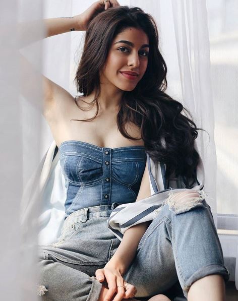 10 Bollywood Star Daughters Whom We Can Expect To Make A Strong Bollywood Debut Soon - RVCJ Media