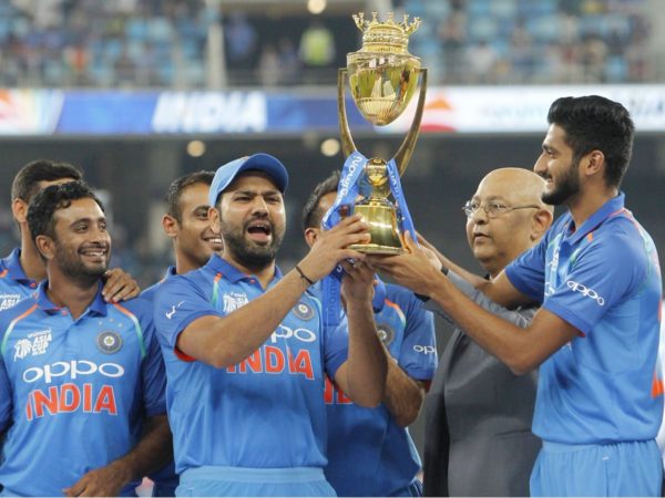 Dhoni Asked Rohit To Let Khaleel Ahmed Hold Asia Cup Trophy. Twitter Loved Heart-Winning Gesture RVCJ Media
