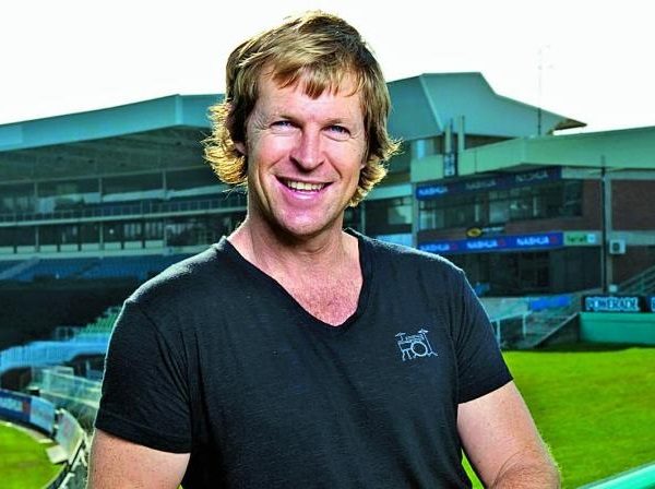 After AB De Villiers, Jonty Rhodes Shuts Haters Who Trolled MS Dhoni For Bad Performance RVCJ Media