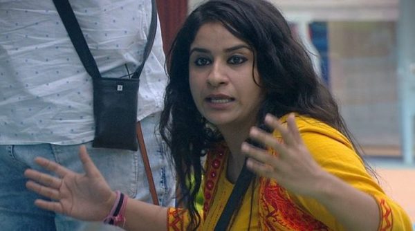Surbhi Rana Gets Violent During A Task & All The Bigg Boss Contestants Are Against Her Now - RVCJ Media
