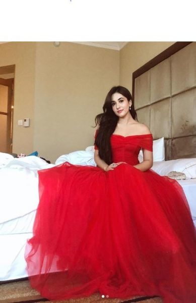 Nepalese Beauty Aditi Budhathoki Looks Extremely Gorgeous. You Can't Miss Her Pics - RVCJ Media