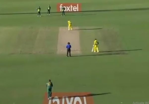George Bailey Takes Everyone By Surprise With His Weird Batting Style. Must Watch The Video RVCJ Media
