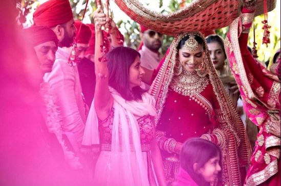 Deep-Veer's Wedding Pics Are Finally Out, You Simply Cannot Miss Them - RVCJ Media