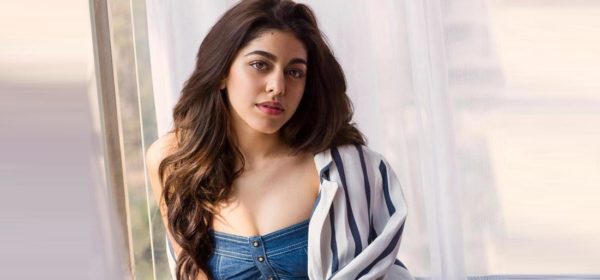 Pooja Bedi's Daughter Alaia To Make Her Debut In Bollywood, Check Out Her Pictures Here - RVCJ Media
