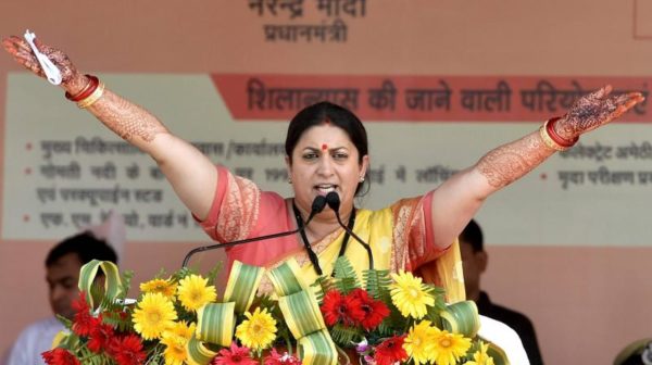 Smriti Irani Says She Will Quit Politics If Modi Retires, Netizens Have The Funniest Responses - RVCJ Media