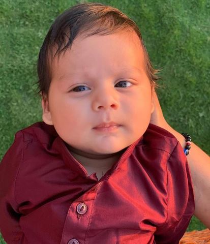 Mira Rajput Brutally Trolled For Giving Zain To A Nanny, You Must See The Comments - RVCJ Media