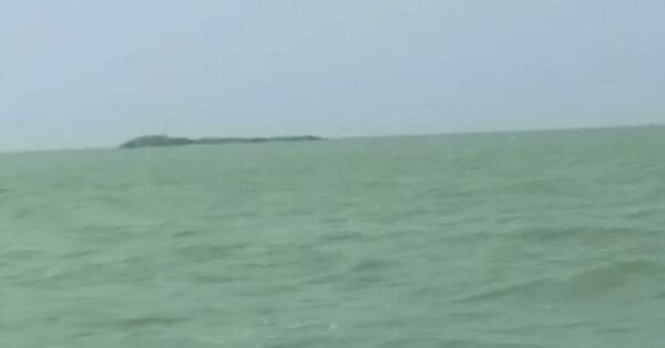 Mysterious Island Has Surfaced In The Arabian Sea, Claim Some Fishermen - RVCJ Media