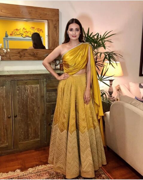 Check Out The Top Ten Worst Fashion Choices Made By Actors This Year - RVCJ Media