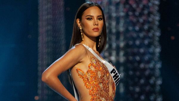 You Will Forget Priya Varrier's Wink After Seeing Miss Philippines Catriona Gray's Slow-Mo Turn - RVCJ Media