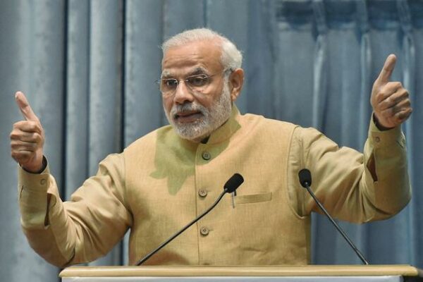 Vivek Oberoi Will Be Sporting 9 Different Looks In PM Modi's Biopic, Twitterati Can't Keep Calm. - RVCJ Media