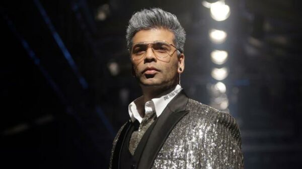 Karan Johar Likes Offensive Tweet Against SRK. Fans Start Trending #ShameonKaranJohar. SRK Replies - RVCJ Media