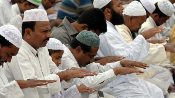 Three Private Companies In Sector 58 Have Offered Space To Muslim Employees For Namaz - RVCJ Media