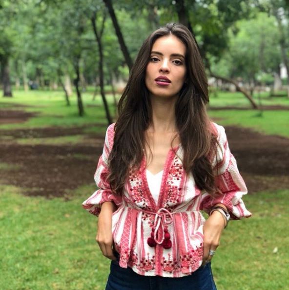 After Manushi Chhilar, This Girl Has Won The Miss World 2018 Title. She Looks Gorgeous - RVCJ Media
