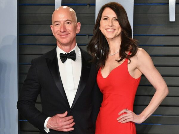 Amazon CEO Jeff Bezos Announces Divorce With Wife MacKenzie, Netizens React To The News RVCJ Media