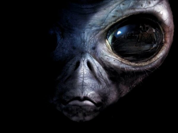 Man Noticed Alien Activity Near His Home,Contacted Modi's Office For Help - RVCJ Media