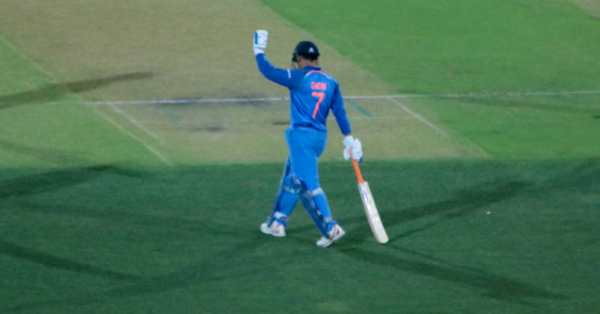 20 Tweets That Prove Dhoni Is Back In Form. After India's Win, People Are Calling Him A Legend - RVCJ Media