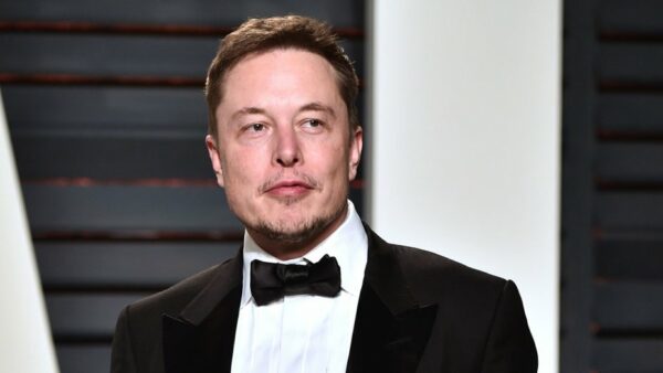 Elon Musk Tweets A Hilarious Meme About Aliens,Twitter Is Loving It. - RVCJ Media
