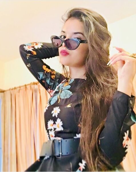 Rishabh Pant Is In A Relationship With Gorgeous Isha Negi & Her Pics Will Turn You Green With Envy - RVCJ Media