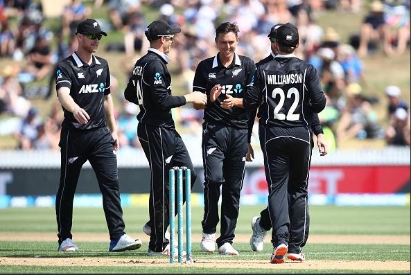 India Performs Poorly Against New Zealand In 4th ODI, Fans Want Virat Kohli Back RVCJ Media