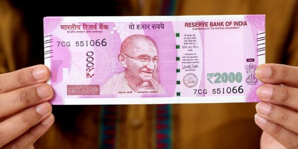 RBI Stops Printing Rs.2000 Notes, Netizens Have Called It 'Demonetization Disaster' RVCJ Media