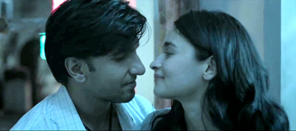 Honest Movie Review Of Gully Boy: Ranveer & Alia's Film Is The Perfect Mix Of Drama And Entertainment - RVCJ Media