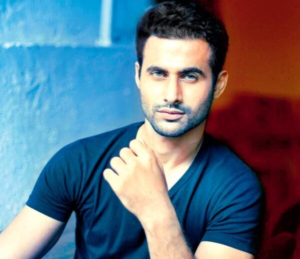 Krystle D’Souza Slammed Media For News Of Her Dating Freddy Daruwala In A Kickass Way - RVCJ Media