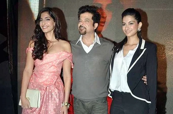 10 Actors We Bet You Didn't Know Had Strong Bollywood Connections. - RVCJ Media