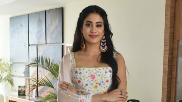 Janhvi Kapoor Slammed Pakistani Daily For Calling Pulwama Incident A 'Fight For Freedom'. - RVCJ Media