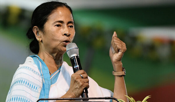 Mamata Banerjee Sat On Dharna Against Modi Govt; Twitter Flooded With The Most Hilarious Memes - RVCJ Media