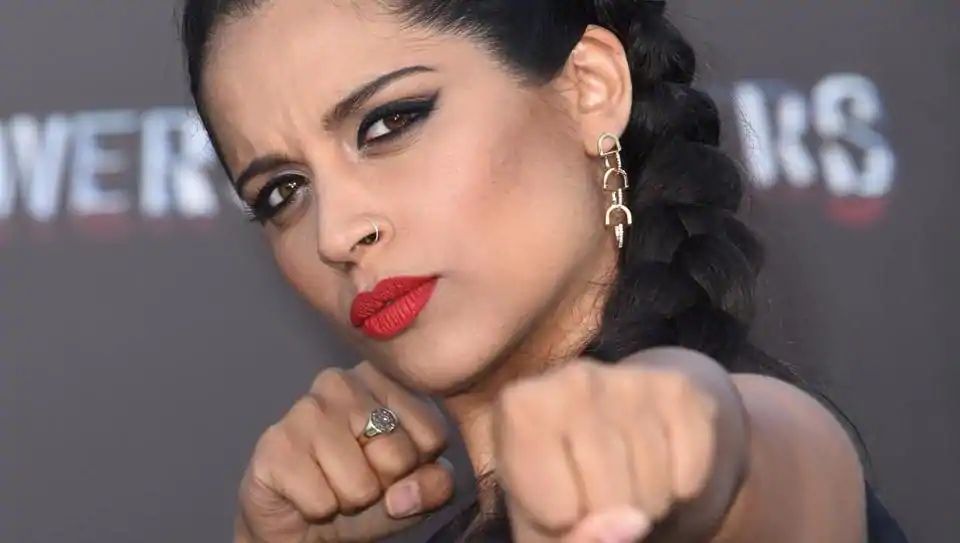 YouTuber Superwoman Lily Singh Finally Came Out As Bise*ual. Fans Couldn't Be Happier. - RVCJ Media