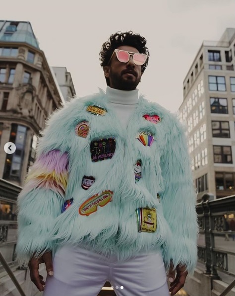 Although Netizens Trolled Ranveer’s Latest Look, Wife Deepika Loved It. Read Her Comment - RVCJ Media