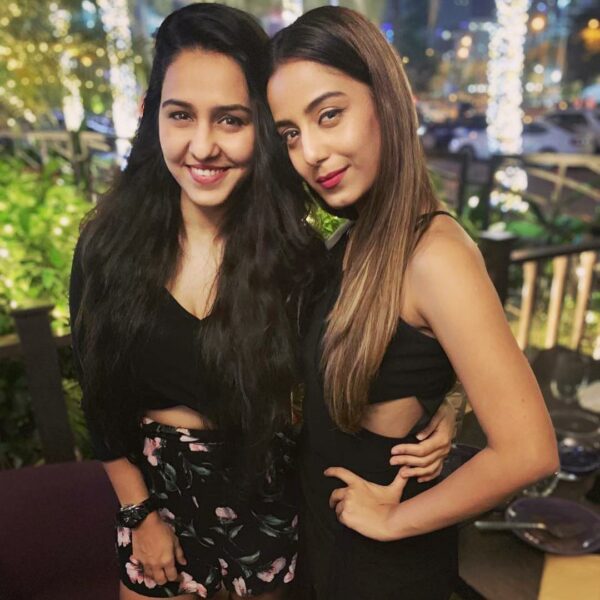 10 Television Celebs And Their Siblings Who Resemble Each Other - RVCJ Media